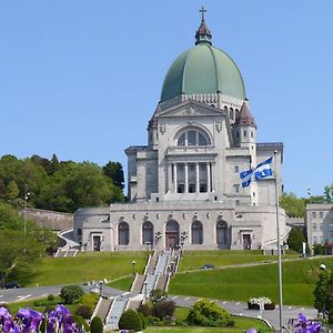 Holiday Inn Express Montreal Airport - St-Laurent By Ihg